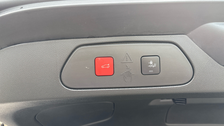 Vauxhall Grandland 1.2 Turbo Ultimate 5dr Petrol Hatchback